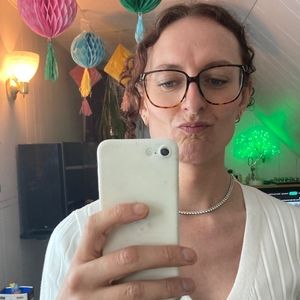 Meet your Posher, Tijaye